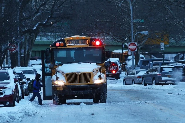 Morning Commute In New York Hampered After Major Snowstorm Morning Commute In New York Hampered After Major Snowstorm